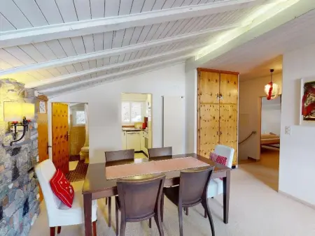 Apartment Suot Larschs, Appartement 4 personnes à Samedan - Photo 1
