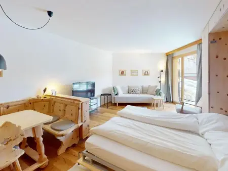 Apartment Ursin - Hochwertig renoviertes Studio, Appartement 2 personnes à Pontresina - Photo 2