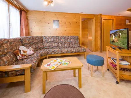 Chalet Ferienwohnungen Schwalbennest Moos Grächen, (Grächen), - Photo 8