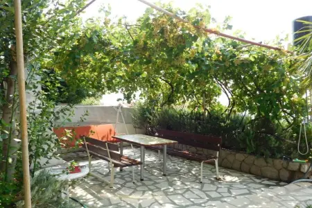 1720, Appartement de vacances à Karlobag avec barbecue - Photo 5
