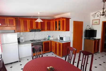 1720, Appartement de vacances à Karlobag avec barbecue - Photo 11