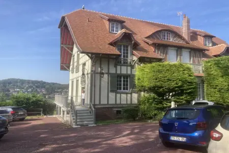 470395, Appartement à Hautot-sur-Mer avec parking - Photo 1