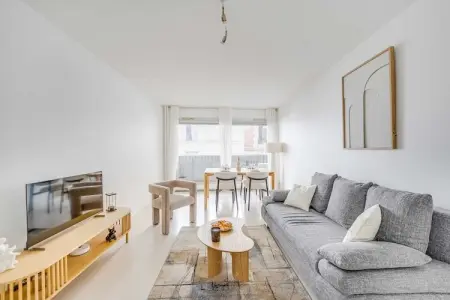 SB-13-JOUVENET-M, Appartement spacieux 1 chambre/2 salles de bain - Auteuil - Photo 67