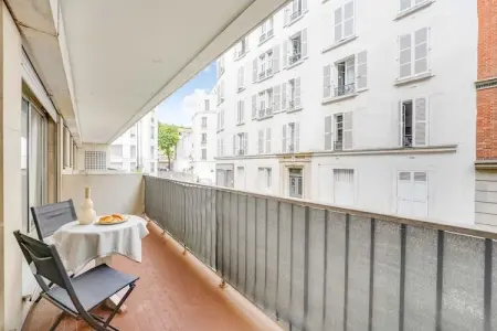 SB-13-JOUVENET-M, Appartement spacieux 1 chambre/2 salles de bain - Auteuil - Photo 76