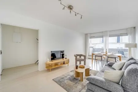 SB-13-JOUVENET-M, Appartement spacieux 1 chambre/2 salles de bain - Auteuil - Photo 81