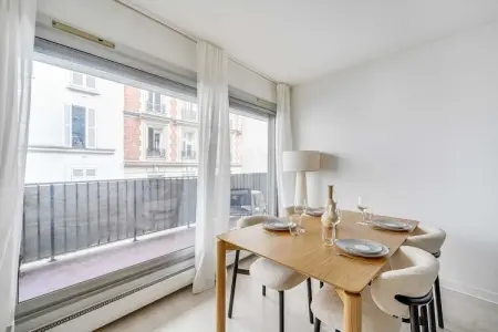 SB-13-JOUVENET-M, Appartement spacieux 1 chambre/2 salles de bain - Auteuil - Photo 84