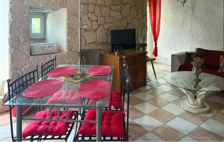 Maison 5 personnes à Pied de Borne - Photo 4