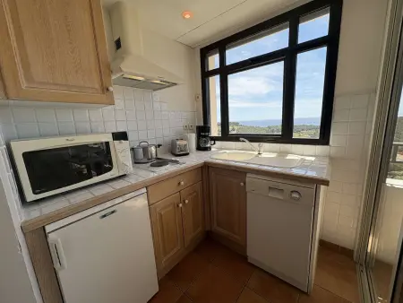 Appartement avec clim, vue mer - 6 pers., Appartement 6 personnes à Saint Cyr sur Mer - Photo 4