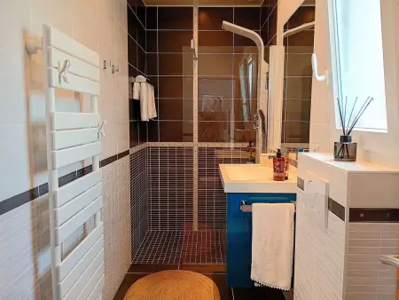 Maison avec piscine et jardin - Quartier Boisvinet - Photo 8