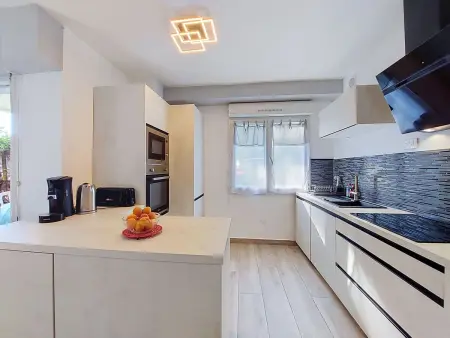 Confort, piscine et plage, Appartement 6 personnes à Les Sables d'Olonne - Photo 9