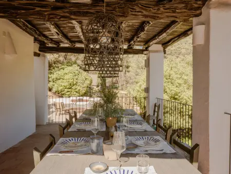 Villa de luxe à Ibiza: Sérénité et Bien-être dans un Jardin Enchanteur - Photo 8