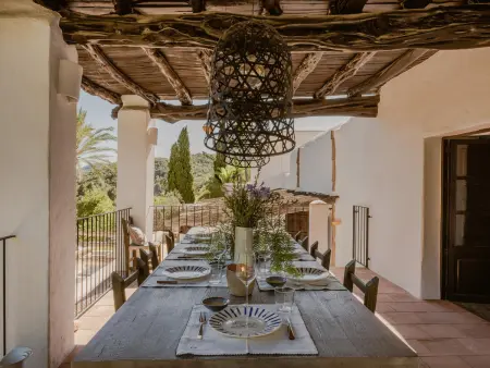 Villa de luxe à Ibiza: Sérénité et Bien-être dans un Jardin Enchanteur - Photo 9
