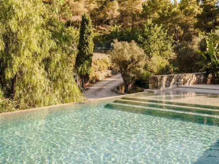 Villa de luxe à Ibiza: Sérénité et Bien-être dans un Jardin Enchanteur - Photo 15