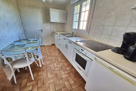 341807, 697-Villa Hent Kost la mer à 100 m - Photo 15