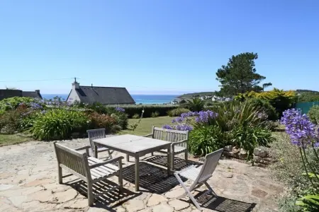 381392, Maison de vacances à Primelin avec terrasse - Photo 2