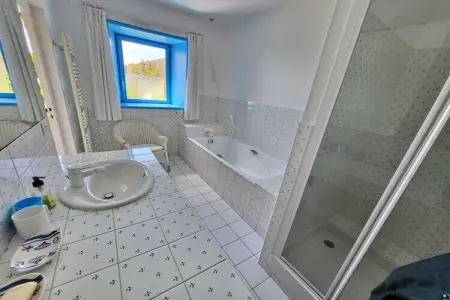 381392, Maison de vacances à Primelin avec terrasse - Photo 18