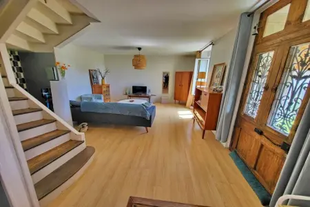 518108, Maison de vacances à Audierne avec terrasse - Photo 5