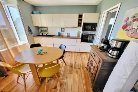 518108, Maison de vacances à Audierne avec terrasse - Photo 8