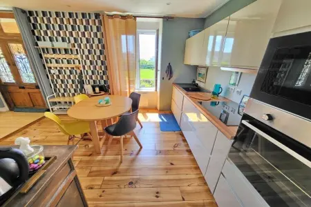 518108, Maison de vacances à Audierne avec terrasse - Photo 9