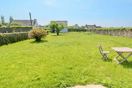 518108, Maison de vacances à Audierne avec terrasse - Photo 18