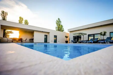 516884, Villa à Imotski avec piscine - Photo 8