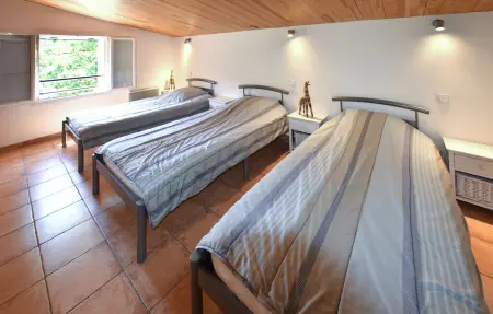 Maison en pierres, Maison 7 personnes à Saint Ambroix - Photo 10