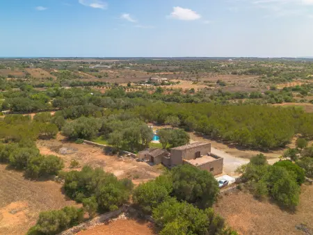 Villa en pierre avec piscine - Calme, Villa 8 personnes à Es Llombards - Photo 9