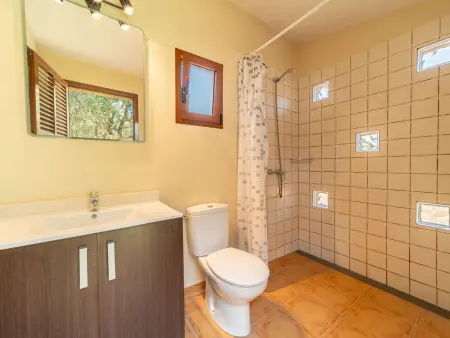 Villa en pierre avec piscine - Calme, Villa 8 personnes à Es Llombards - Photo 14
