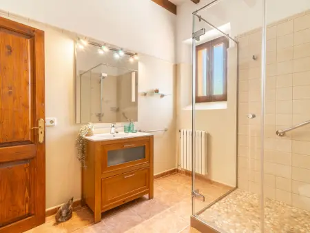 Villa en pierre avec piscine - Calme, Villa 8 personnes à Es Llombards - Photo 17