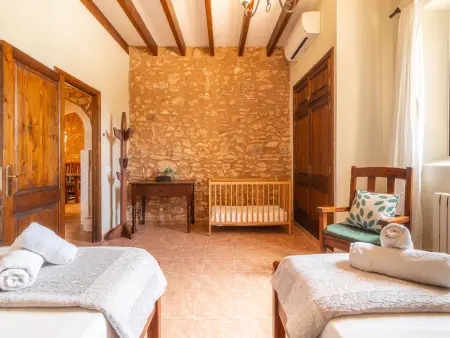 Villa en pierre avec piscine - Calme, Villa 8 personnes à Es Llombards - Photo 18