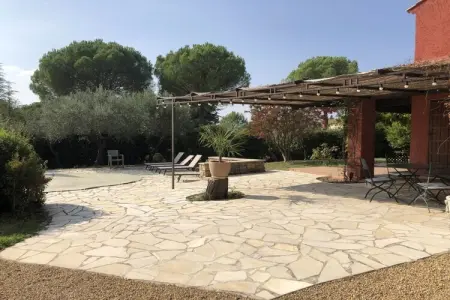 478607, Maison de vacances à Cotignac avec piscine - Photo 2