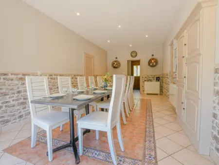 Maison avec piscine - 12 pers., Gite 12 personnes à PRECY SAINT MARTIN - Photo 1