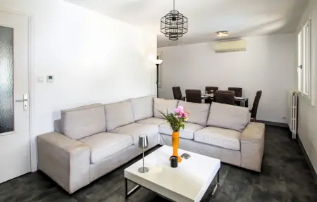 With house, Maison 6 personnes à Montélimar - Photo 3