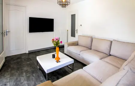 With house, Maison 6 personnes à Montélimar - Photo 11