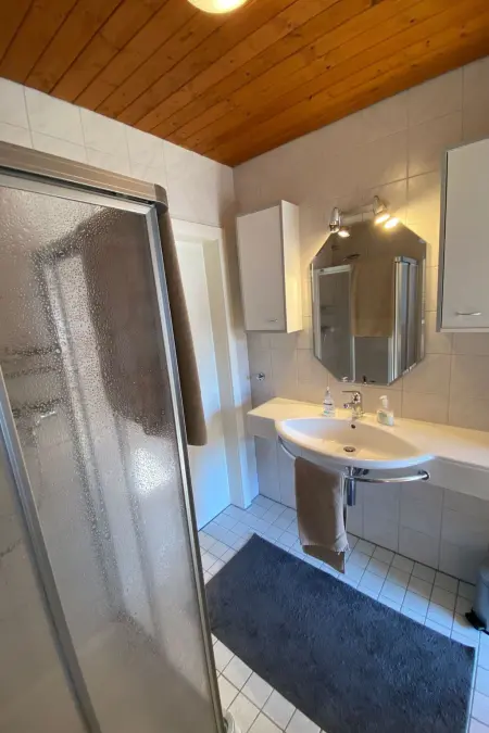 Tga Muntanela Appartement/Fewo, Dusche und Bad, WC, 2 Schlafräume - Photo 16