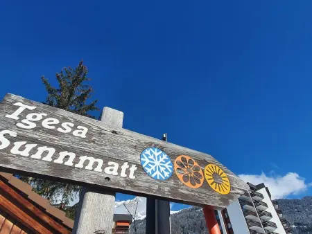 Tgesa Sunnmatt Nr 11 Appartement/Fewo, Dusche, WC, 1 Schlafraum - Photo 2