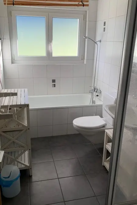 Tgesa Marlotscha Appartement/Fewo, Dusche oder Bad, WC, 3 Schlafräume - Photo 13