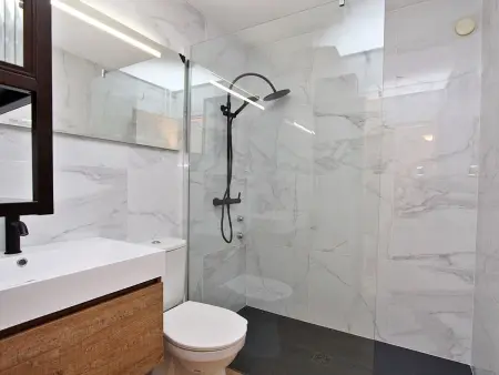 Las Vals A2 Appartement/Fewo, Bad, WC, 2 Schlafräume 3 Zimmerwohnung - 4 Betten - Photo 12