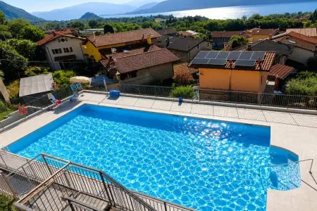 Le Chat Noir, Superbe appartement avec piscine et vue sur le lac - Photo 1
