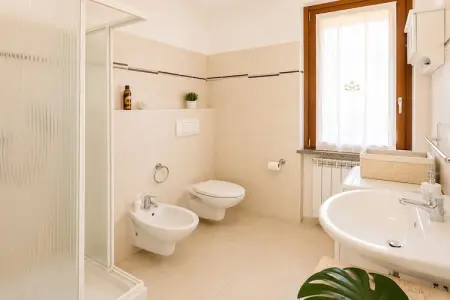Le Chat Noir, Superbe appartement avec piscine et vue sur le lac - Photo 13