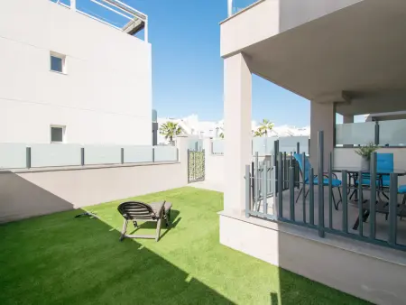 Bungalow moderne avec clim et WiFi - 4 pers., Bungalow 4 personnes à Torrevieja - Photo 18