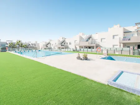 Bungalow moderne avec clim et WiFi - 4 pers., Bungalow 4 personnes à Torrevieja - Photo 19