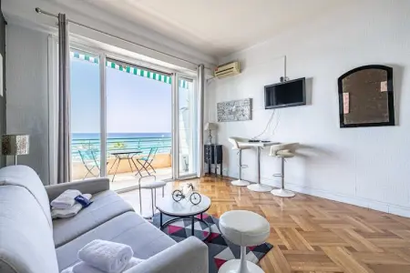 MA-3-ANGLAIS, Charmant appartement climatisé pour 2 personnes en bord de mer - Nice - Photo 6