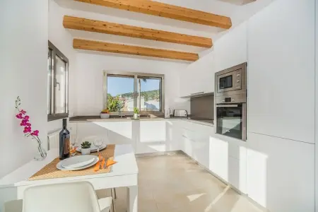VILLA HOLLAND (11 pax)  Ref. PP11, Villa en bord de mer avec piscine, Puerto Pollença - Photo 4