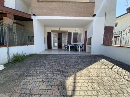 Moderne Villa mit Terrasse, Grill, Privatgarten, Maison 4 personnes à Comacchio - Photo 3