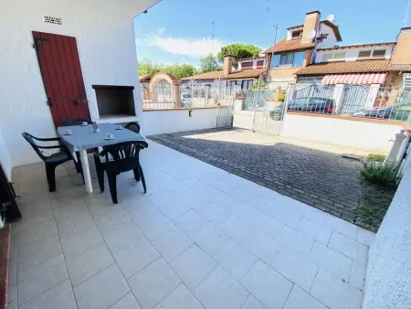 Moderne Villa mit Terrasse, Grill, Privatgarten, Maison 4 personnes à Comacchio - Photo 4
