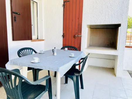 Moderne Villa mit Terrasse, Grill, Privatgarten, Maison 4 personnes à Comacchio - Photo 5