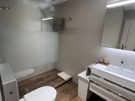 Tga Crap Alv Appartement/Fewo, Dusche, WC, 2 Schlafräume - Photo 13