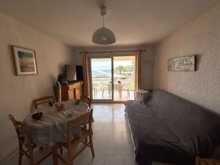 Appartement au calme avec vue mer - 4 pers., Appartement 4 personnes à Six Fours les Plages - Photo 3