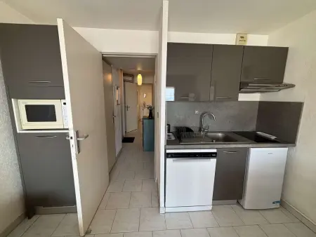 Appartement au calme avec vue mer - 4 pers., Appartement 4 personnes à Six Fours les Plages - Photo 10